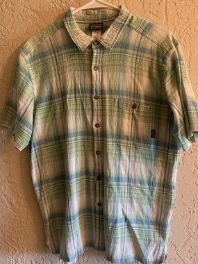 Patagonia Men’s Light Green & Blue Plaid Short-Sleeve Button-Down